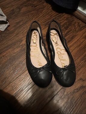 Sam Edelman Black Leather Ballet Flats with Bow Accent